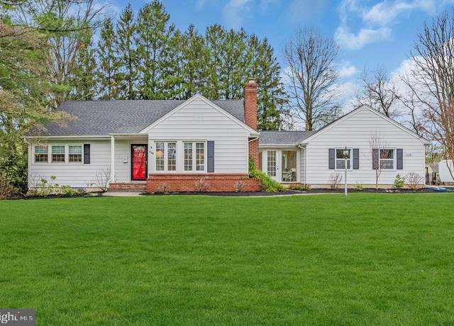 Property at 110 Springcrest Dr, Hightstown, NJ 08520, 3 beds, 3 baths