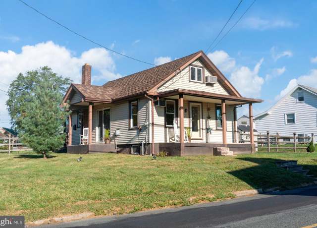 Property at 503 Montgomery Ave, Boyertown, PA 19512, 3 beds, 1 bath