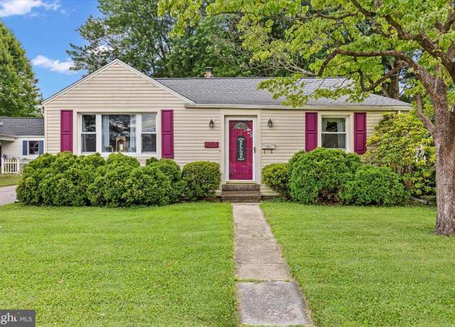 Property at 603 W Keller St, Mechanicsburg, PA 17055, 3 beds, 1.5 baths