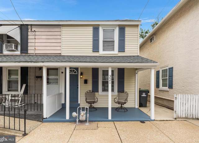 Property at 321 Walnut St, Phoenixville, PA 19460, 2 beds, 1 bath