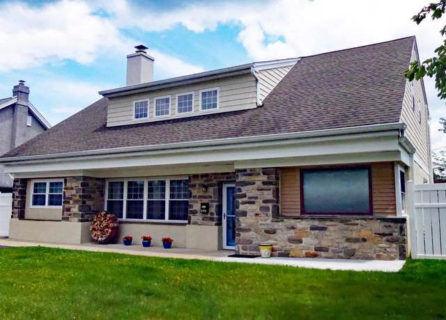 Property at 2155 Mary Ln, Broomall, PA 19008, 7 beds, 3 baths