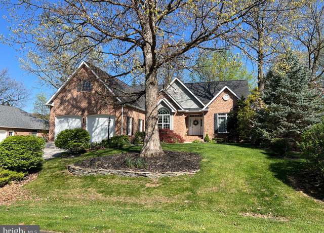 Property at 7017 Fairway Oaks, Fayetteville, PA 17222, 3 beds, 2.5 baths