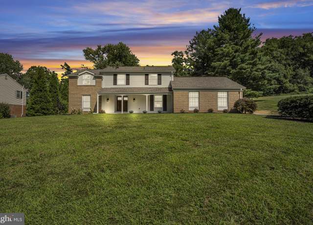 Property at 2357 Fruitville Pike, Lancaster, PA 17601, 4 beds, 2.5 baths