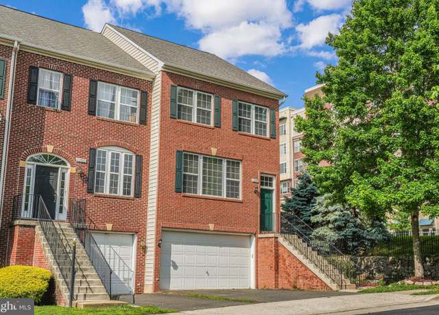 Property at 11559 Cavalier Landing Ct, Fairfax, VA 22030, 3 beds, 3.5 baths