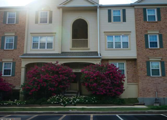 Property at 2816 Emma Lee St #301, Falls Church, VA 22042, 2 beds, 2.5 baths