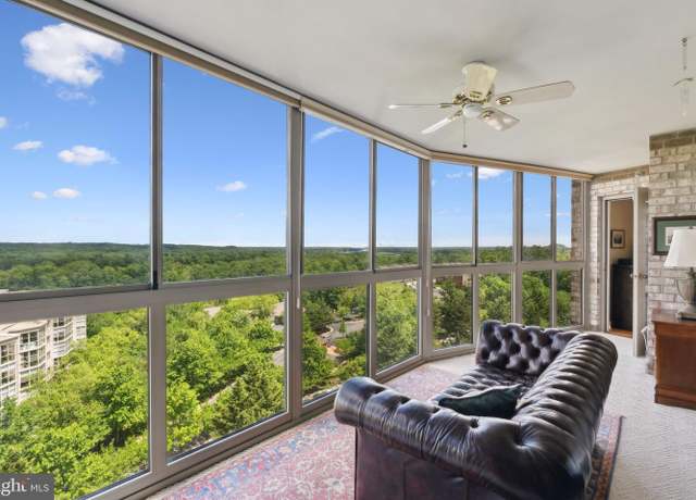 Property at 19385 Cypress Ridge Ter #814, Leesburg, VA 20176, 2 beds, 2 baths