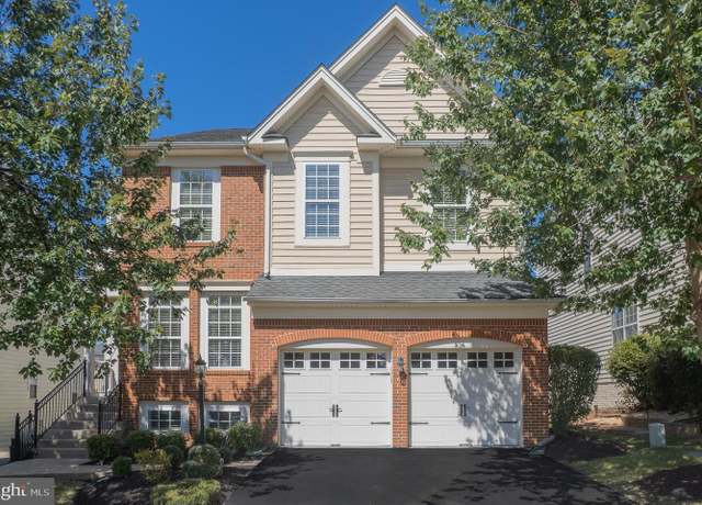 Property at 16862 Reef Knot Way, Woodbridge, VA 22191, 5 beds, 4.5 baths