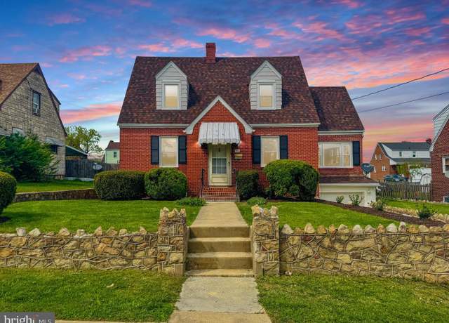 Property at 413 W 14th St, Front Royal, VA 22630, 3 beds, 2.5 baths