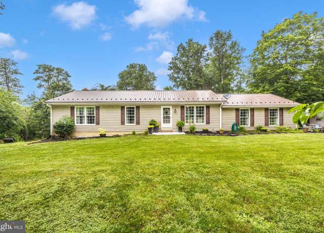 Property at 501 Macintosh Dr, Falling Waters, WV 25419, 3 beds, 2 baths