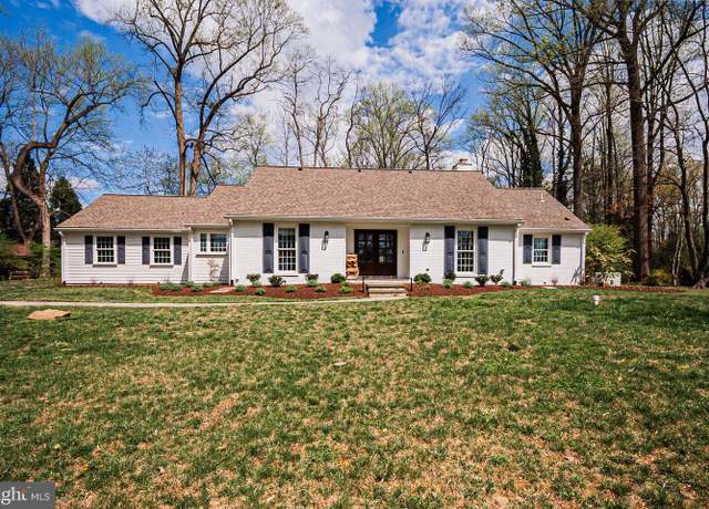 Property at 312 Center Hill Rd, Wilmington, DE 19807, 4 beds, 4.5 baths