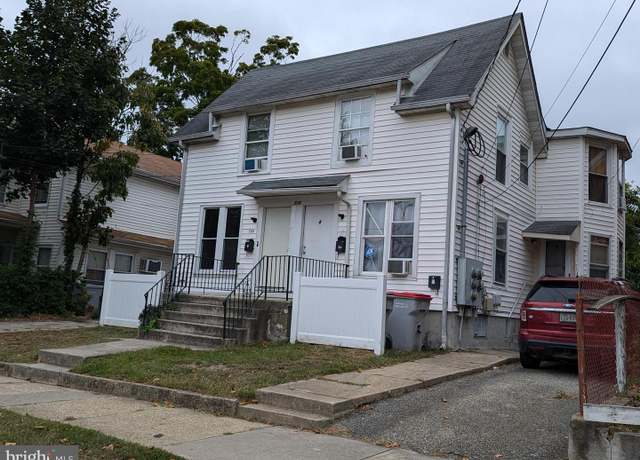 Property at 113 S 4th St, Vineland, NJ 08360, 4 beds