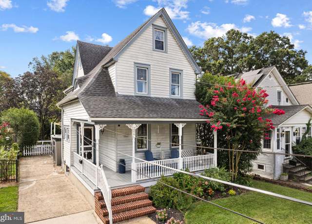 Property at 206 Chestnut St, Audubon, NJ 08106, 3 beds, 2 baths