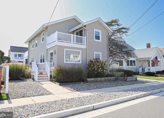 Property at 215 89th St, Stone Harbor, NJ 08247, 4 beds, 1.5 baths