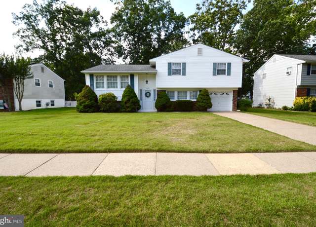 Property at 1028 Standish Dr, Turnersville, NJ 08012, 3 beds, 1.5 baths