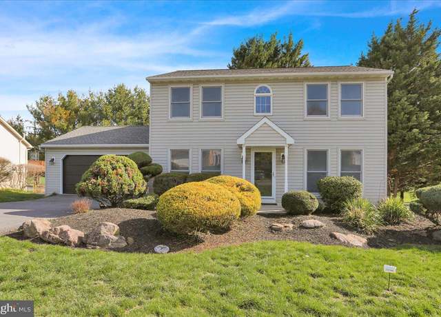 Property at 4017 Grant St, Reading, PA 19606, 4 beds, 2.5 baths
