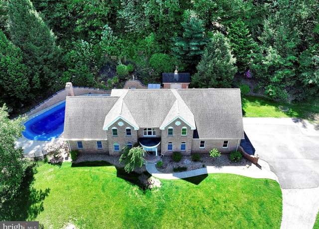 Property at 818 Green Hills Rd, Birdsboro, PA 19508, 5 beds, 3.5 baths