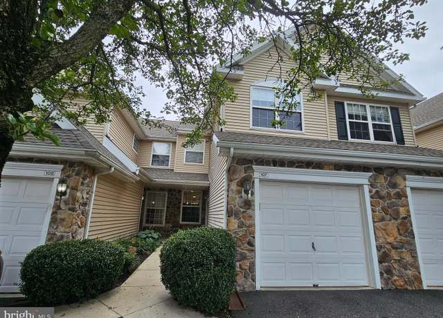 Property at 107 Country Ln, Morgantown, PA 19543, 3 beds, 2.5 baths