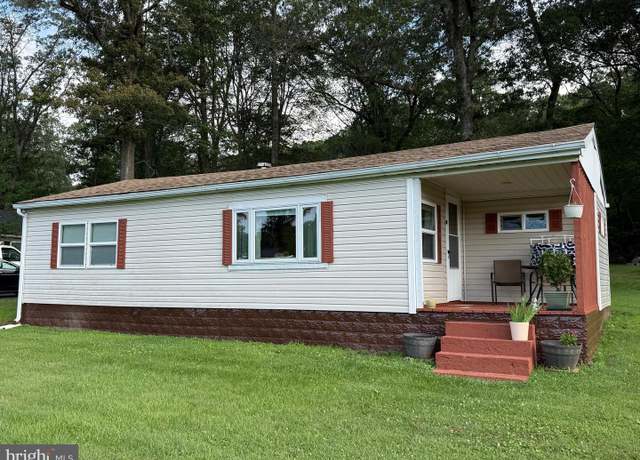 Property at 1121 Nemeth Rd, Coopersburg, PA 18036, 3 beds, 1 bath