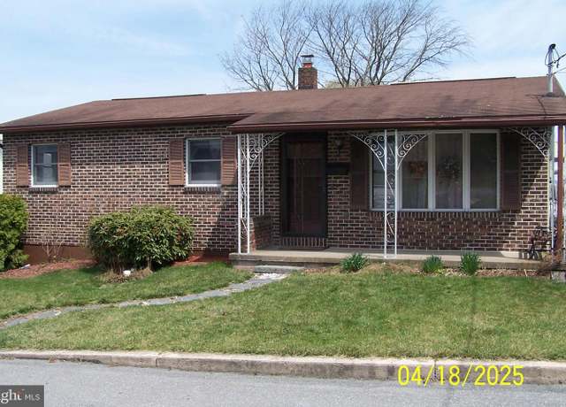 Property at 321 S Chestnut St, Summit Hill, PA 18250, 3 beds, 1 bath