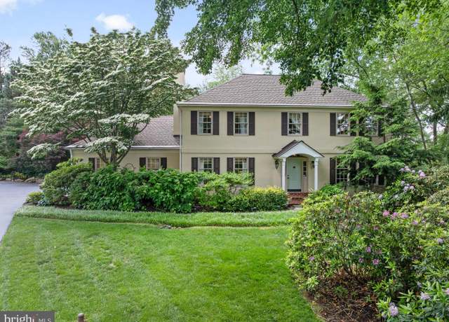 Property at 201 Saint Davids Ct, Wayne, PA 19087, 4 beds, 3.5 baths
