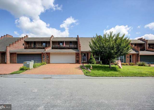 Property at 73 Brookmeadow Ln, Chambersburg, PA 17201, 3 beds, 3 baths