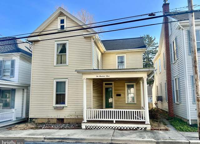 Property at 203 N Cedar St, Lititz, PA 17543, 4 beds, 1.5 baths