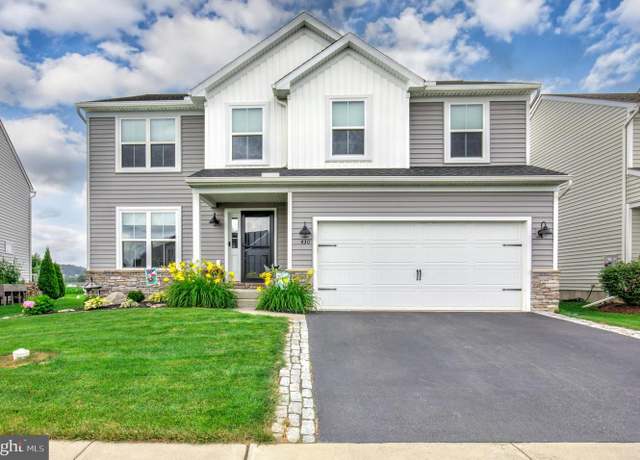 Property at 430 Jared Way, New Holland, PA 17557, 4 beds, 2.5 baths