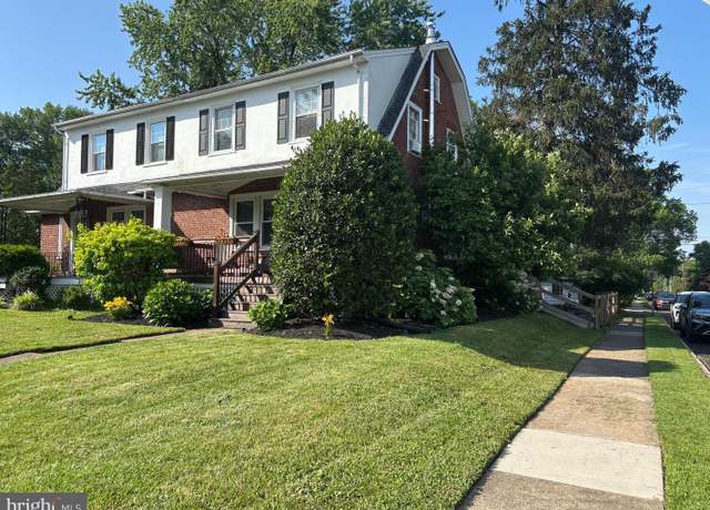 Property at 47 E 7th St, Lansdale, PA 19446, 3 beds, 1.5 baths