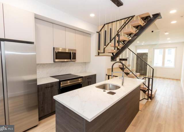 Property at 1544 N Darien St, Philadelphia, PA 19122, 4 beds, 3 baths