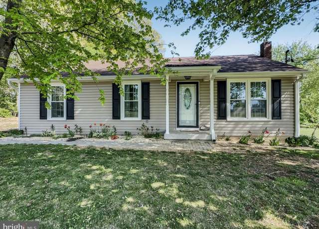 Property at 5366 Waltersdorff Rd, Spring Grove, PA 17362, 3 beds, 1 bath