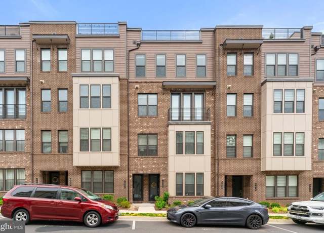 Property at 4622 Quinns Mill Way #1108, Chantilly, VA 20151, 3 beds, 2.5 baths