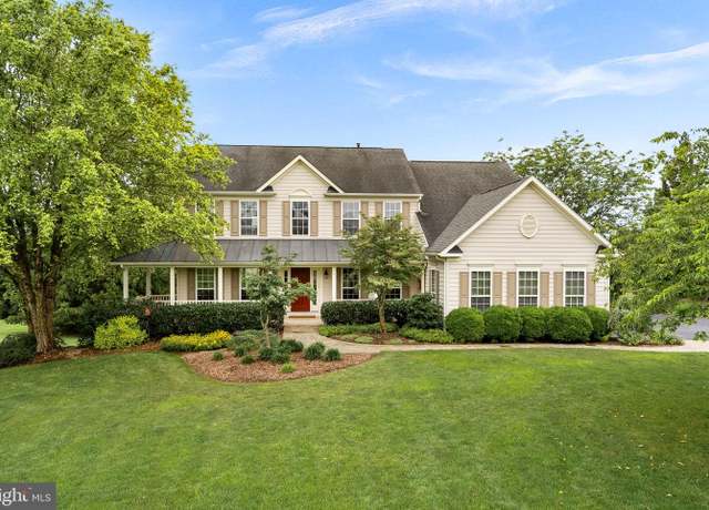 Property at 36453 Dwyer Ct, Round Hill, VA 20141, 4 beds, 4.5 baths