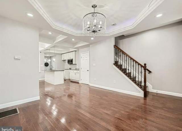 Property at 905 E Patapsco Ave, Baltimore, MD 21225, 4 beds, 2.5 baths
