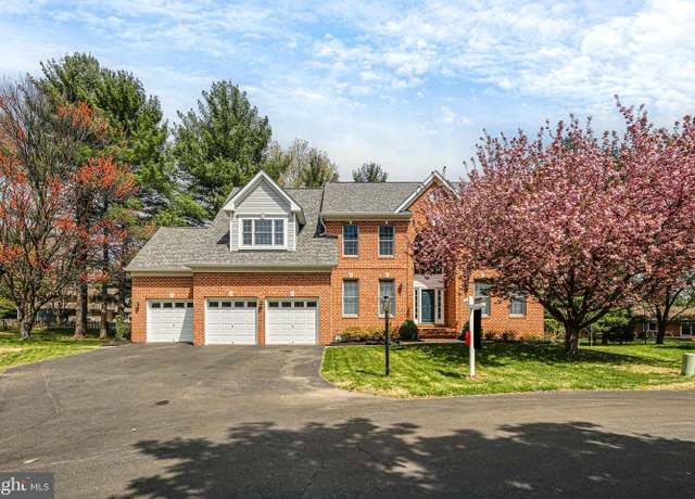 Property at 10224 Owen Brown Rd, Columbia, MD 21044, 6 beds, 4 baths