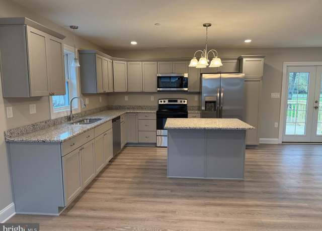 Property at 4921 Piney Neck Rd, Rock Hall, MD 21661, 3 beds, 2 baths