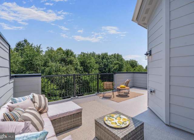 Property at 2550 Farmstead Dr, Rockville, MD 20850, 3 beds, 4.5 baths