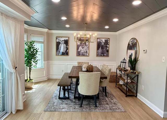 Property at 1054 Kings Hwy, West Deptford, NJ 08086, 3 beds, 2.5 baths