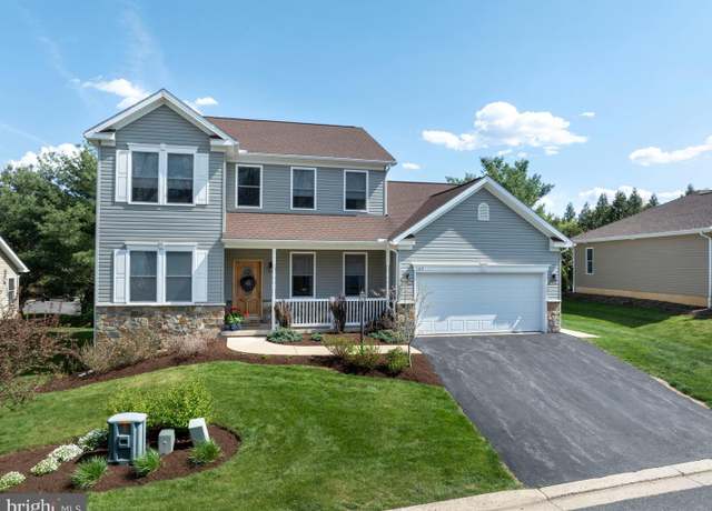 Property at 164 Bolton Ave, State College, PA 16803, 5 beds, 3 baths