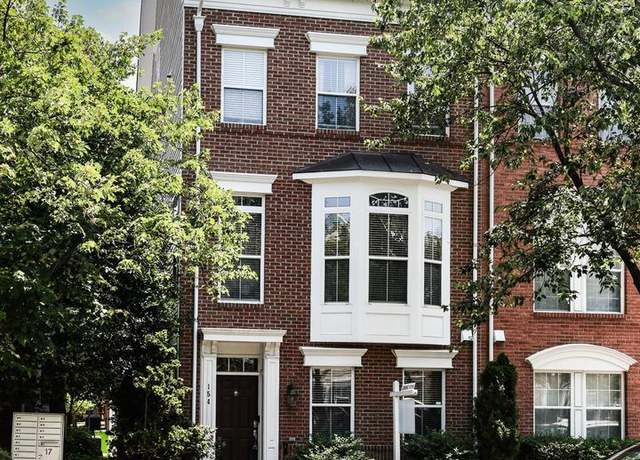 Property at 154 Cameron Station Blvd, Alexandria, VA 22304, 3 beds, 3.5 baths