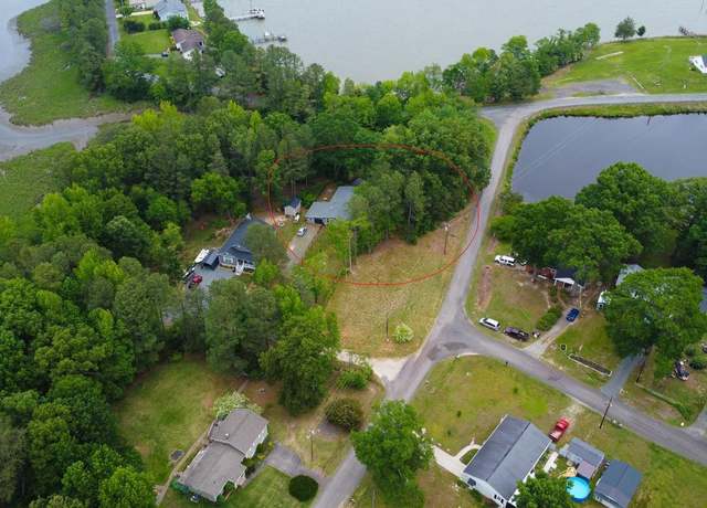 Property at 26 Anchor Ln, Colonial Beach, VA 22443, 3 beds, 2 baths