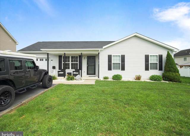 Property at 319 Dinali Dr, Martinsburg, WV 25403, 3 beds, 2 baths
