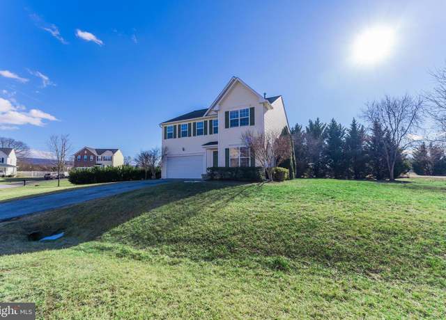 Property at 18 Powder River Ct, Harpers Ferry, WV 25425, 5 beds, 2.5 baths