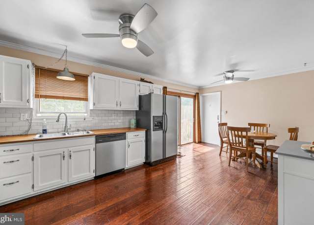 Property at 7514 Glen Albin Rd, La Plata, MD 20646, 3 beds, 2.5 baths