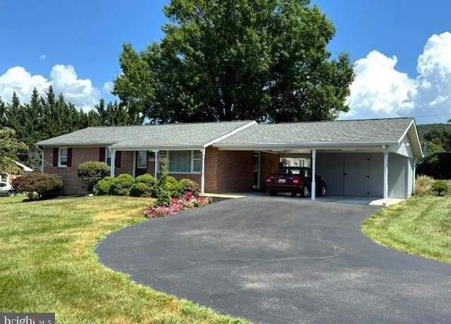 Property at 8003 Mapleville Rd, Boonsboro, MD 21713, 3 beds, 1 bath