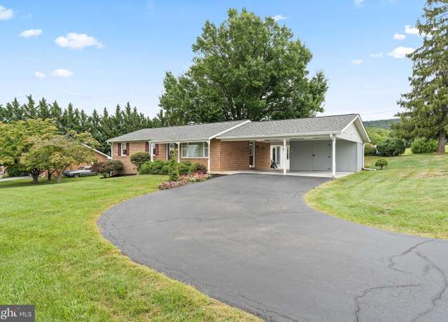 Property at 8003 Mapleville Rd, Boonsboro, MD 21713, 3 beds, 1 bath