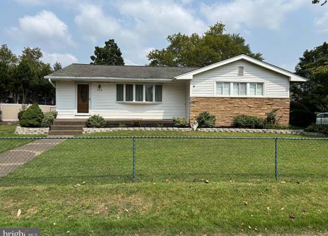 Property at 111 Temple Blvd, Palmyra, NJ 08065, 3 beds, 2 baths