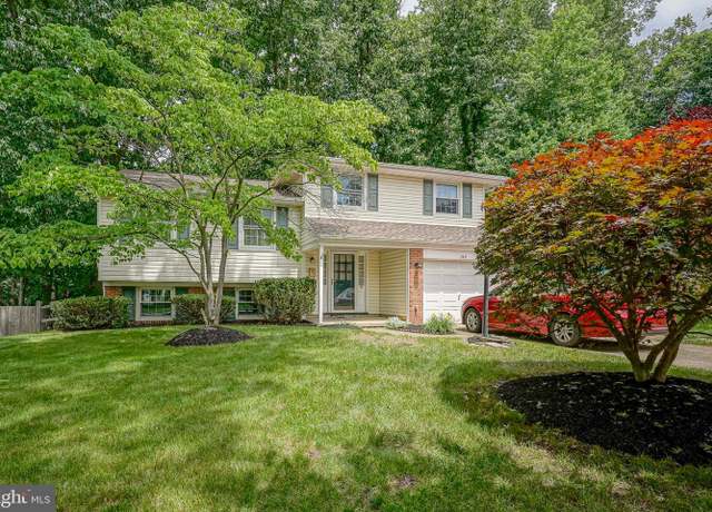 Property at 240 Winding Way Rd, Stratford, NJ 08084, 4 beds, 1.5 baths