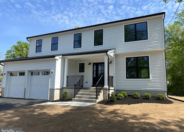 Property at 386 Pitman Ave, Hamilton, NJ 08610, 4 beds, 2.5 baths
