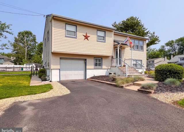 Property at 4 Bernard Dr, Morrisville, PA 19067, 4 beds, 2 baths
