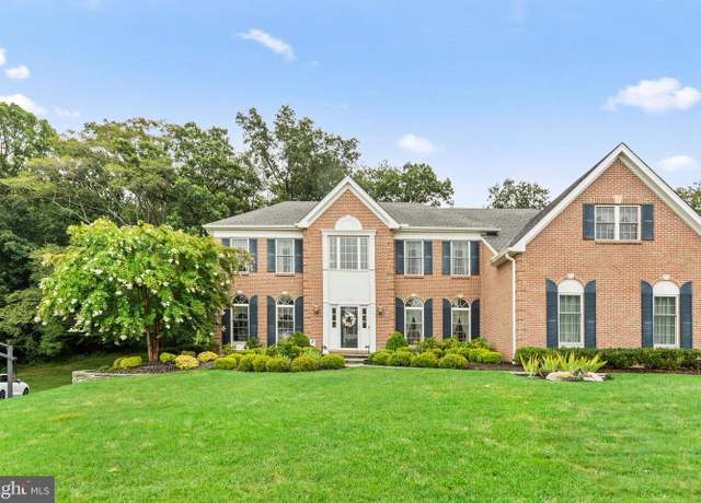 Property at 620 Grindan Dr, Yardley, PA 19067, 4 beds, 3.5 baths